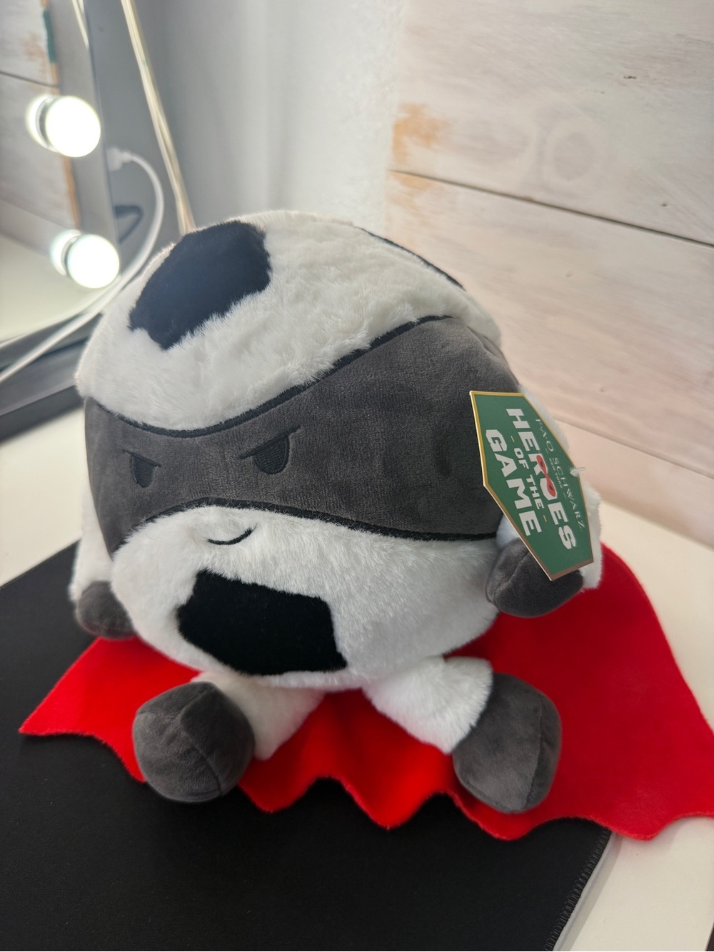 FAO Schwarz Heroes of the Game 8" Soccer Ball Plush Caped BRAND NEW
